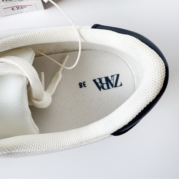 Zara Kids Leather & Suede Sneakers White/Navy, Gum Sole Size 5.5 Big Boy - Picture 6 of 8